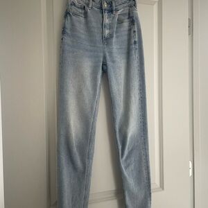 Women's Light Blue Jeans